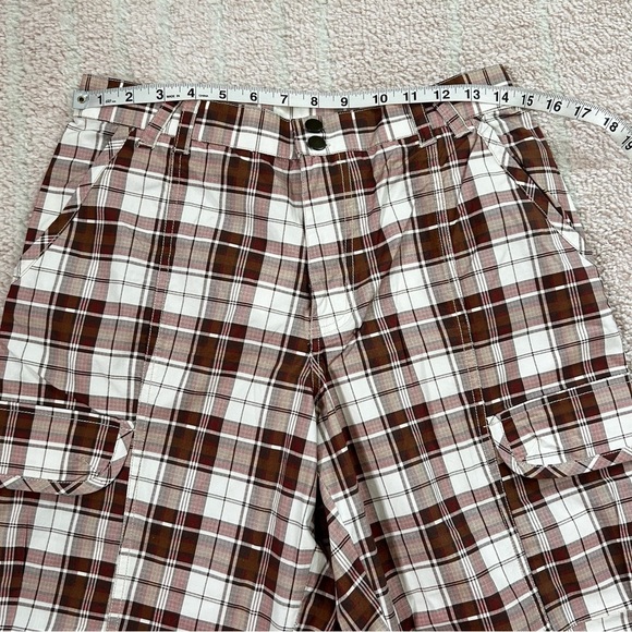 NWT Anthropologie Pilcro Slim Plaid Cargo Capris 90's Style Y2K Style Size Small - Picture 7 of 14